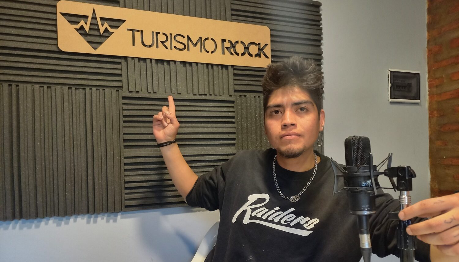 Jaimo Montoya: en tiempo de viajes y sueños